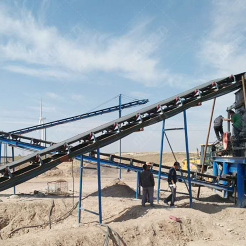 Сервисный персонал проводит регулярные плановые проверки для контроля рабочего состояния оборудования.